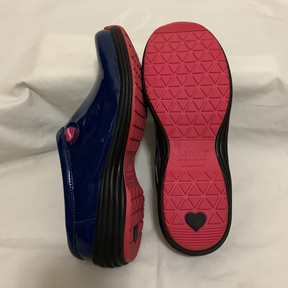 Sanita “Refresh” Patent Leather Low Back Slip-on Clogs - Picture 4 of 5